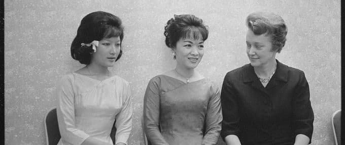 Madame Nhu, center, with her daughter (left) and Frances Lewine of the Women's National Press Club