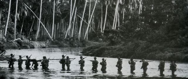 The Guadalcanal Battle: An Eyewitness Account of One of the Most Pivotal Offensives of World War II
