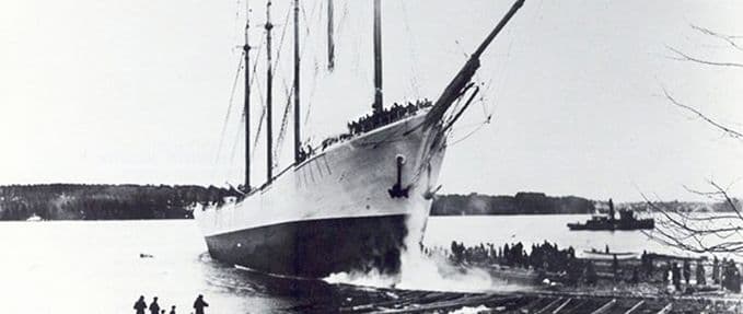 The Vanishing Crew of the Carroll A. Deering