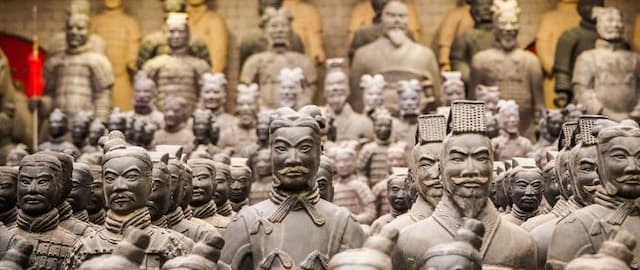 9 Famous Statues Throughout History and the World